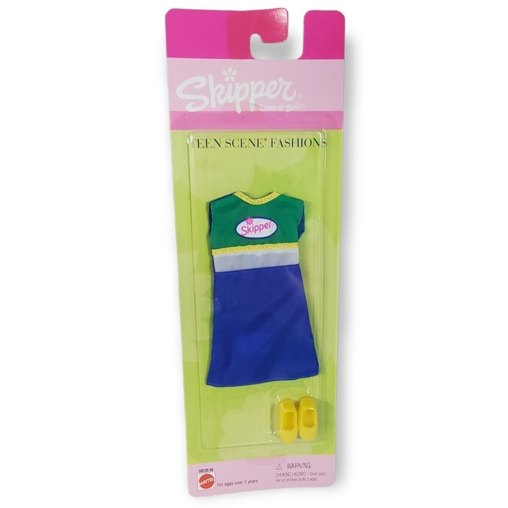 Skipper Teen Scene Fashions Sister of Barbie 68028-99 Vtg 2000